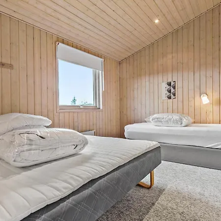 Cozy In With Kitchen Glesborg